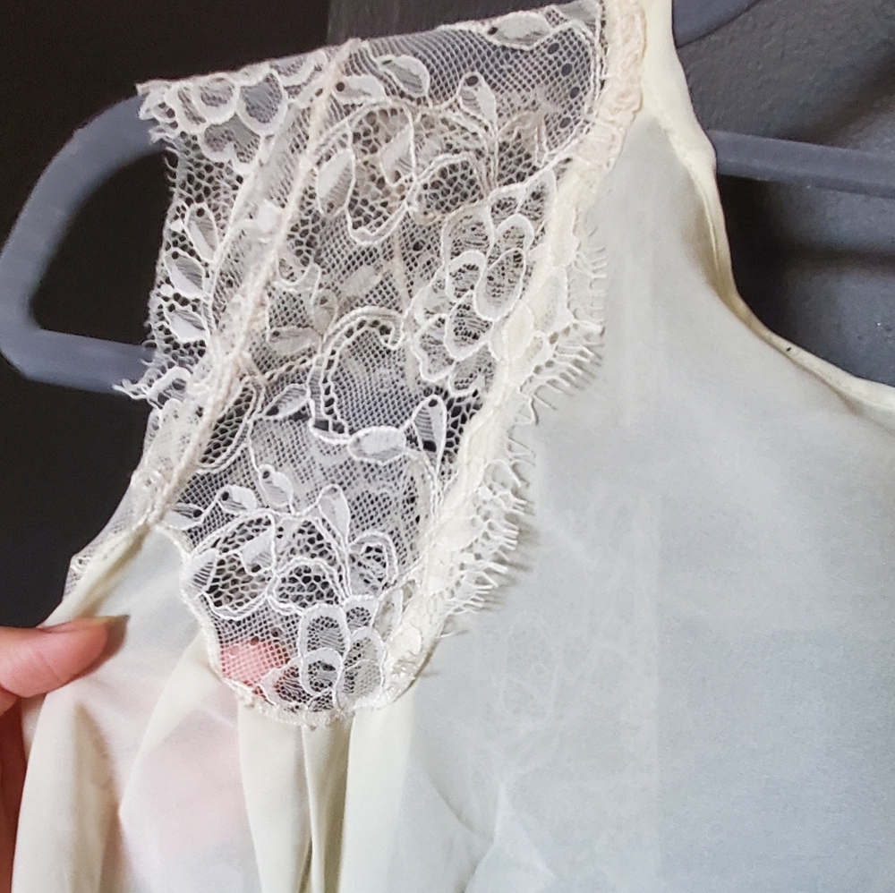 Pastel Yellow Lace Sheer Blouse-Anthropologie-L - Picture 5 of 9